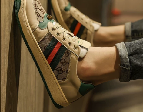 帆布鞋男鞋平底休闲板鞋百搭男士鞋子。全新！...