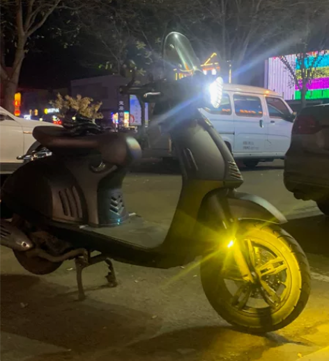 复古小踏板不到3000公里，一手户嘎嘎板正...