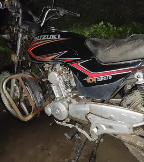 出台12年铃木gd110摩托车，整车为修为...