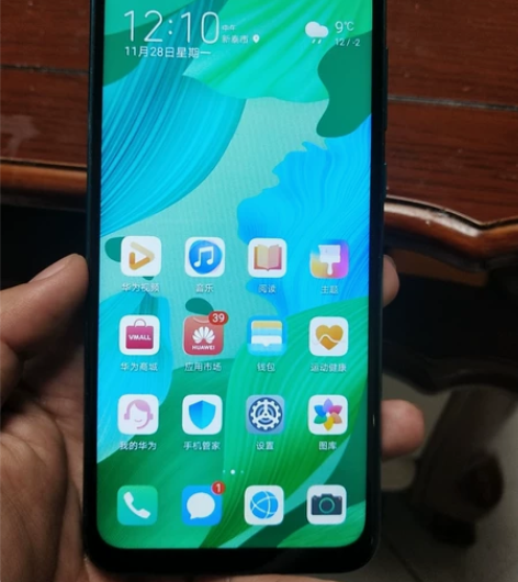 华为nova5pro，8+256g，手机是...