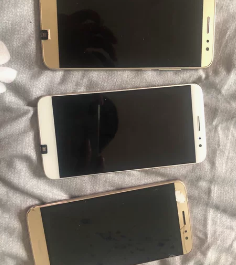 华为手机4?64手里有5台麦芒5型号，两台...