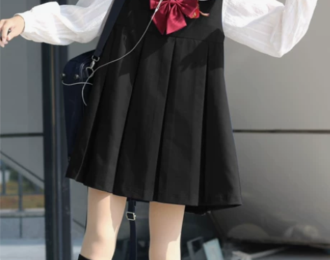 JK制服幼稚园刺绣卡奶裙半腰jk裙子背带裙...