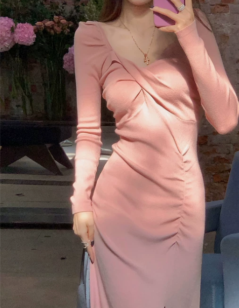 ACHI大也池粉色v领胸前扭结连衣裙针织长...