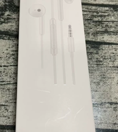 出一副 全新白色半入耳式耳机（荣耀AM11...