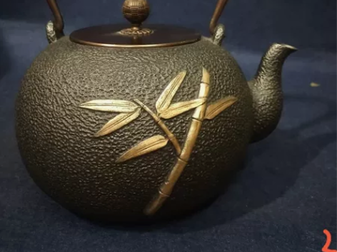 【手工蜡模鎏金铁壶】 ?尺寸：D18.5×...
