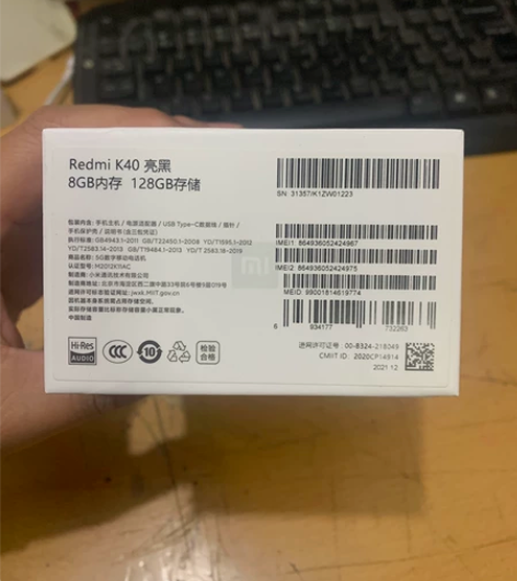 红米k40，2月份激活，少用无磕碰划痕，几...