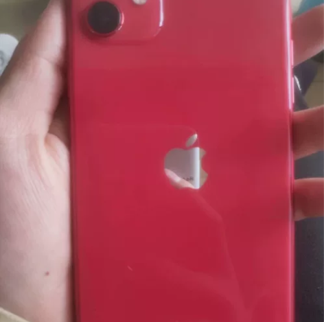 苹果11，大陆国行。内存128G，电池寿命...