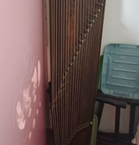 雅韵古筝，500。同城自提。不退不还，琴弦...