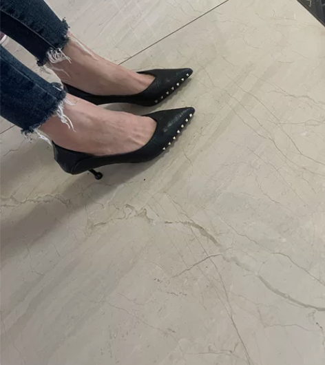 36码，因为参加一次晚会配衣服穿，就穿了一...