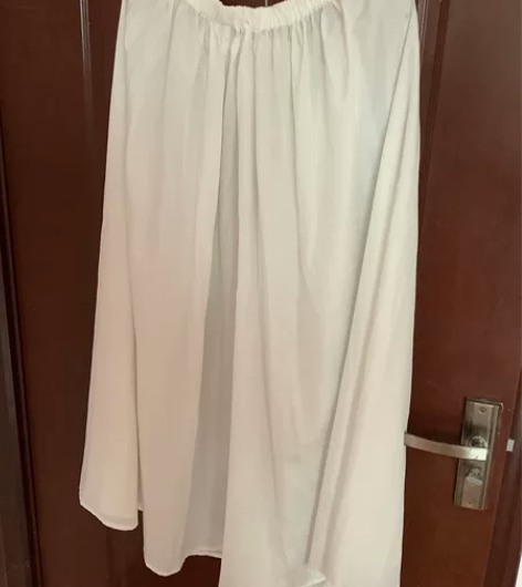 退坑出白菜价汉服内搭，兰若庭衬裙s码8元一...