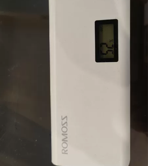 移动电源，充电宝，4000毫安的手机，大概...