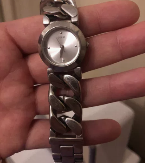 下面还有一只浪琴。Guess手表，原价10...