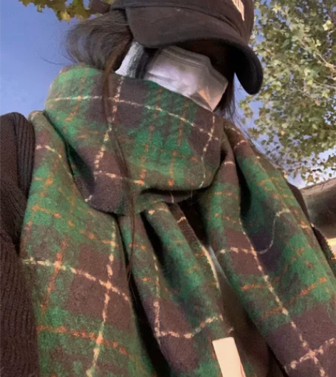 出自用围巾 纯羊毛！！ 家里放不下了 低价...