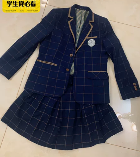女儿英伦校服：155码，9.97新，三件套...
