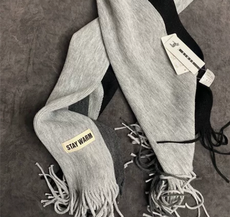 中性款围巾 森马实体店购入 全新吊牌出 感...