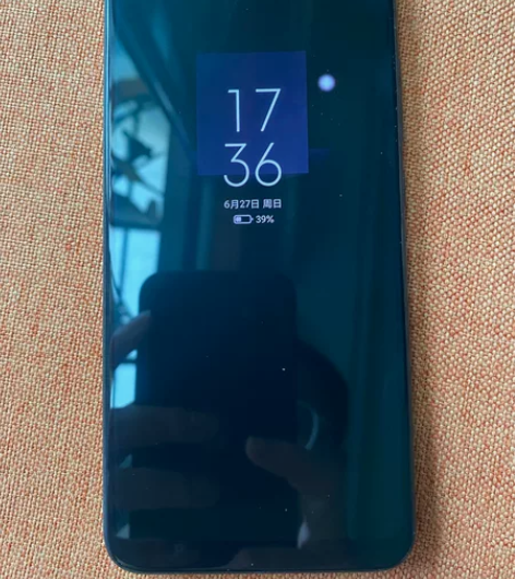 自用小米8 6＋64g  黑色 机子自用都...