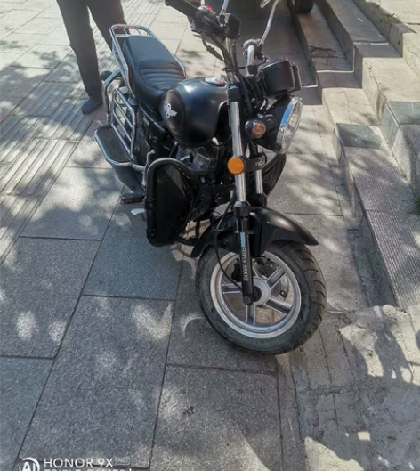 银钢迷你150小摩托，上牌不了，就是敢骑，...