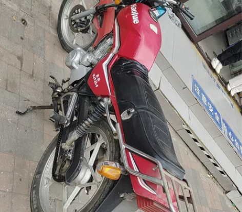 豪爵125摩托车，车况精品，价格不高， 感...