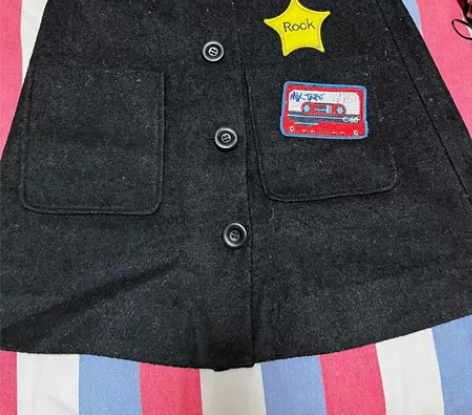 盛放，毛呢短裙a字裙m码 感兴趣的话点“我...