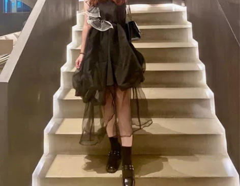 降落伞吊带连衣裙女夏季新款小众设计感收腰蓬...