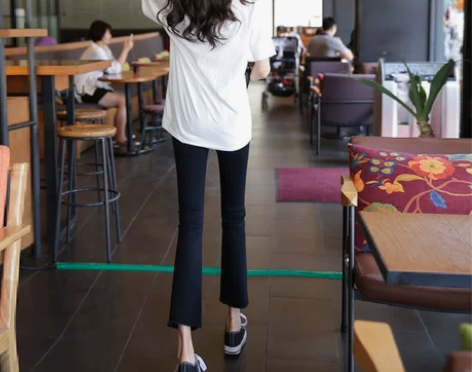 韩版高腰黑色加绒九分喇叭牛仔裤女弹力显瘦毛...