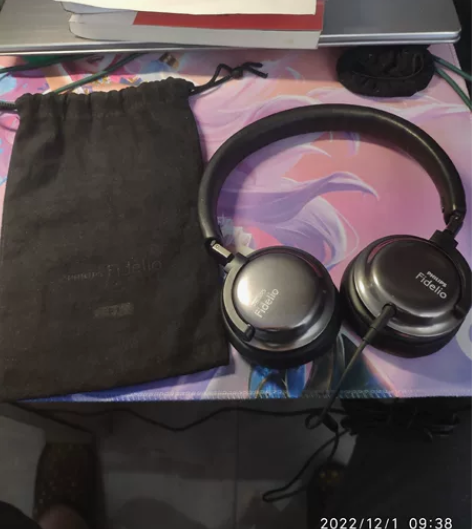 飞利浦F1 Fidelio系列便携头戴式耳...