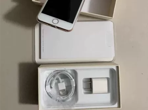 【便宜出】二手正品苹果8 内存  64G新...
