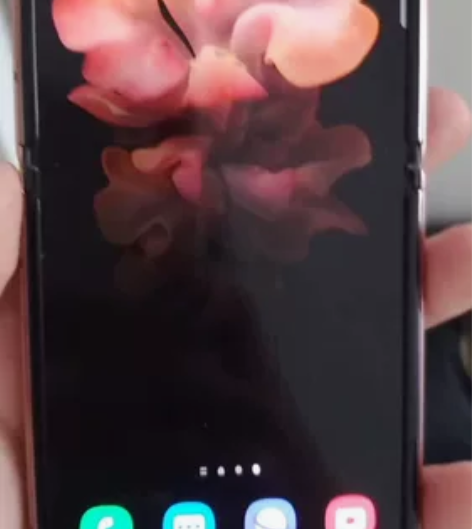 三星zflip 5g国行的 8+256闲着...