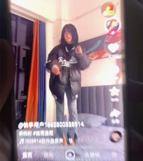 Oppo R11   打游戏不卡可以当备用...