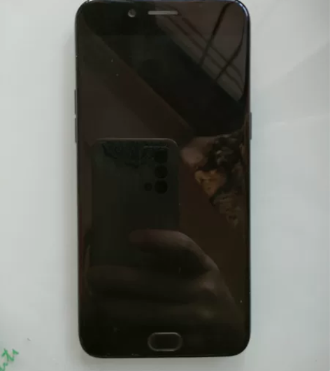 oppor9S，黑色，内存4+64。自用手...