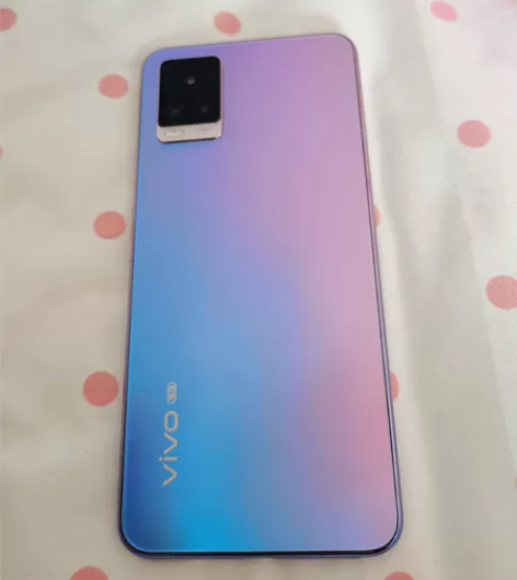 手机出一台vivo s7t 天玑820 5...