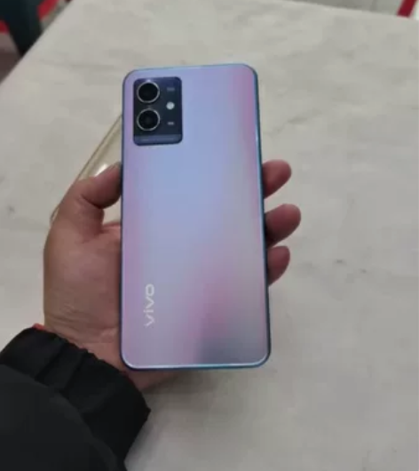 新到一台vivo5G标配手机只需 1500...