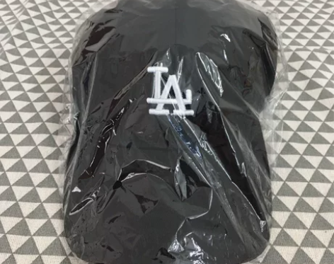 经典款mlb棒球帽，放在老家，翻东西时才发...