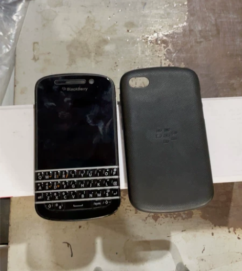 黑莓Q10 成色看图,懂黑莓手机的来,不懂...
