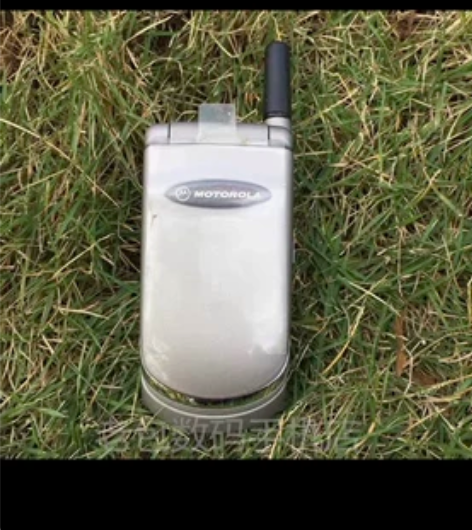 摩托罗拉V998+手机。原装正品库存货，摩...