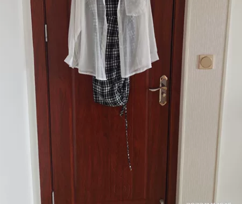 吊带连衣裙＋防晒开衫两件套，二手商品！ 售...