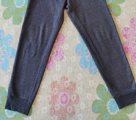 优衣库女款加绒裤子S尺码，专柜199购入，...