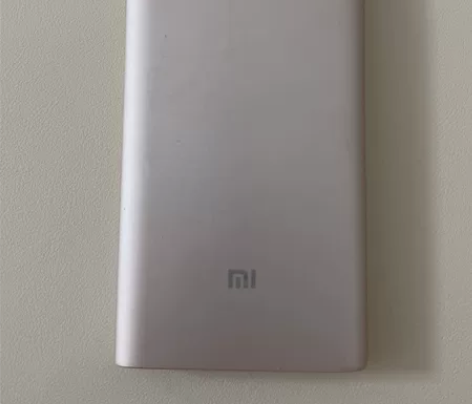 小米充电宝，便宜转让了。正常使用没问题，转...
