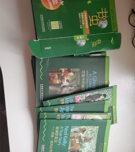 初中老师推荐的英语书目，光盘丢了书基本全新...