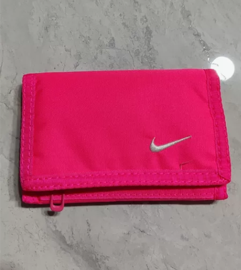 Nike钱包  感兴趣的话点“我想要”和我...