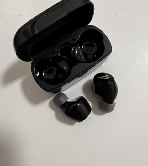 正品漫步者真无线蓝牙耳机，买后不久闲置，几...