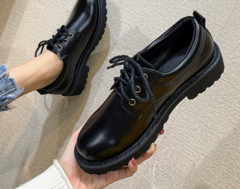 布洛克复古英伦风小皮鞋 感兴趣的话点“我想...