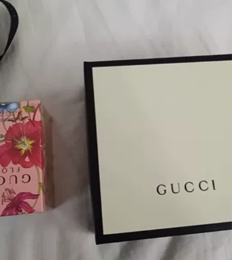 出~代友出 只换汉服 只换汉服 Gucci...