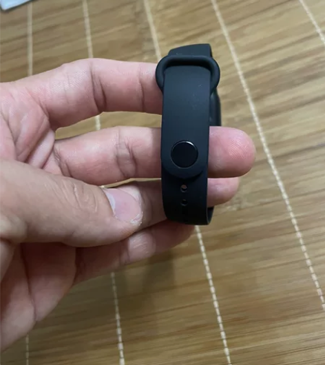 小米手环6标准版,买回来都没戴过几次。 感...