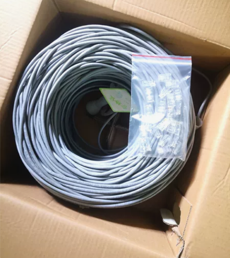 品牌超五类网线,可以按照箱买,一箱305米...