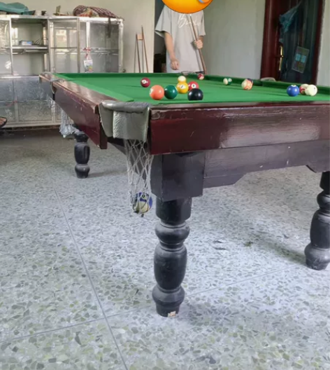 桌球台 台球桌 800 送五支球杆 一套球...