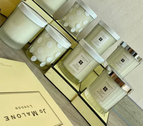 祖马龙22年初雪圣诞系列香薰蜡烛，期待如期...