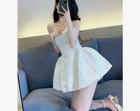 白色小礼服仙女系蓬蓬裙2021新款夏收腰甜...