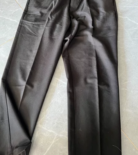 男士休闲裤  L码 感兴趣的话点“我想要”...