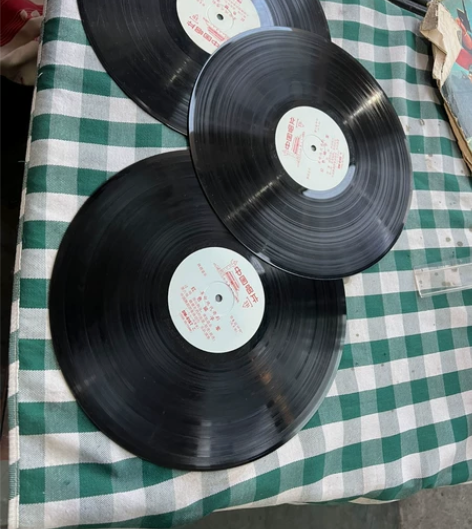 革命现代舞剧红色娘子军唱片3张6面一套,直...